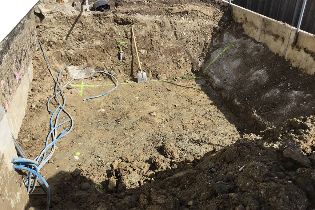 Gartenumänderung mit Pool, Neftenbach